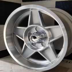 15 x 8 Globe